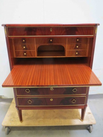 4927 - Chiffonje mahagon 1970 nyklasicistni styl  90 x 45 cm V - 118 cm  -  9 900 kc